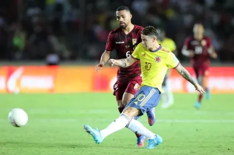 Free agent: Aston Villa offered chance to sign Copa America ace this summer