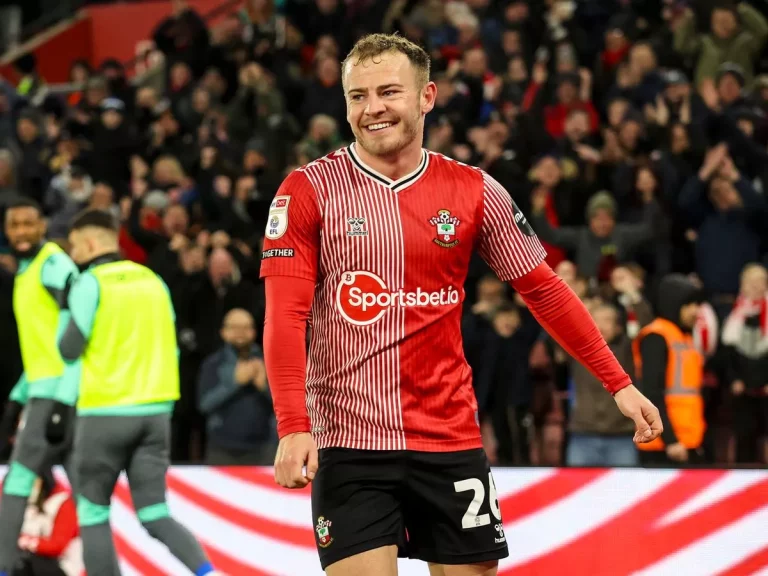 Southampton working on retaining Newcastle’s Ryan Fraser